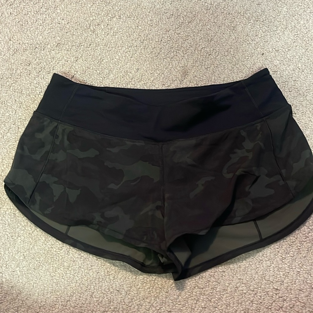 Lulu Lemon speed up shorts